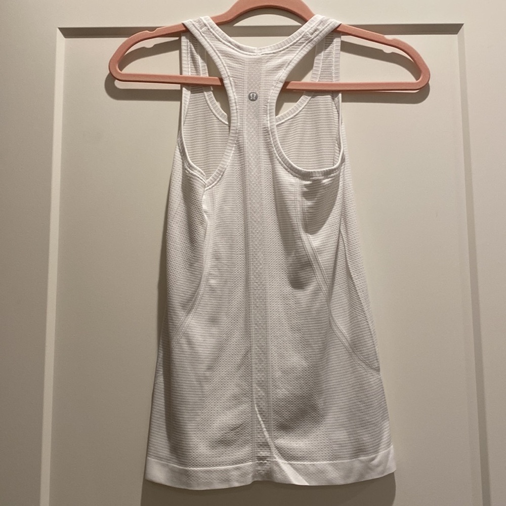 Lululemon White tank, Size 4